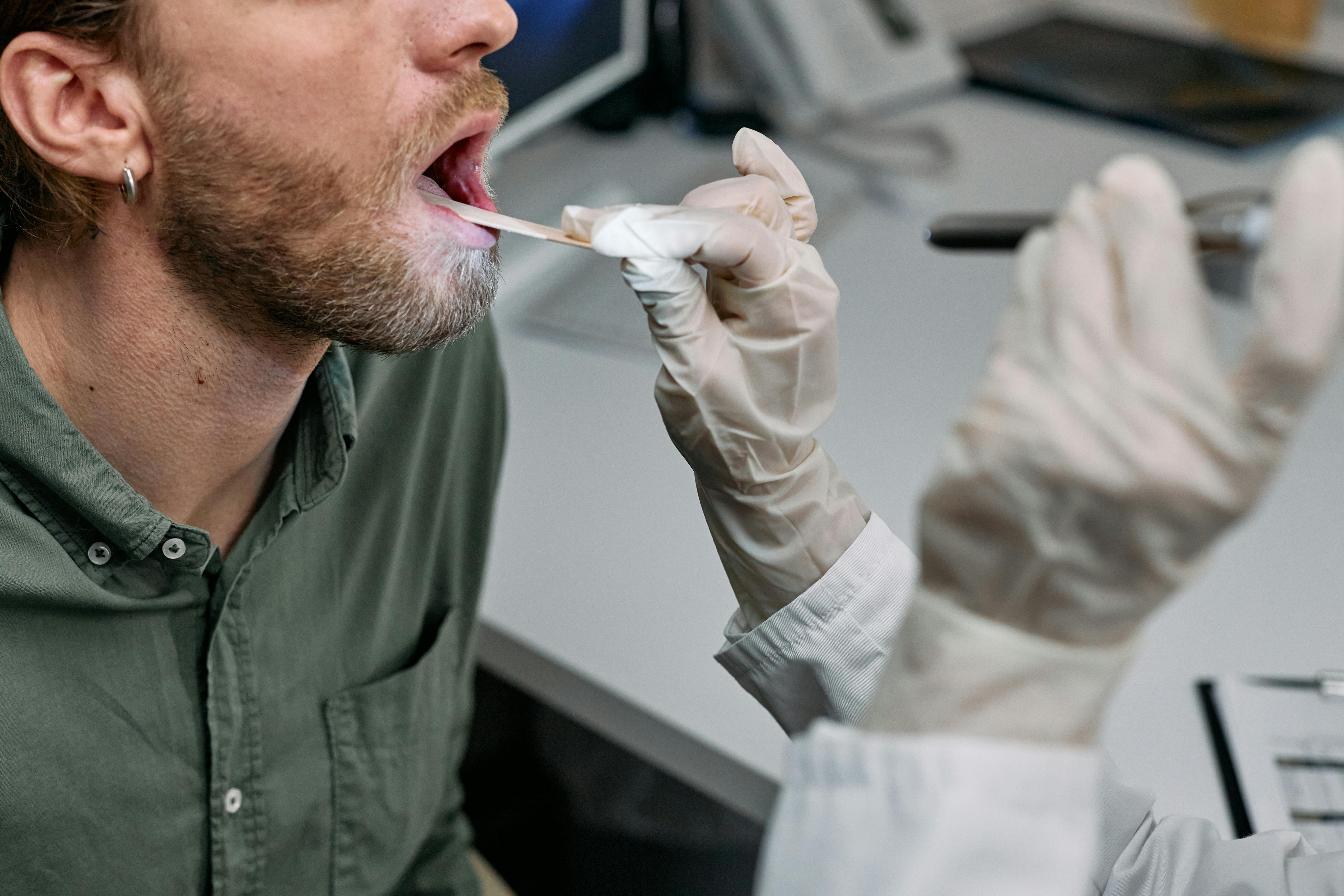 Consultation et examen respiratoire en cabinet médical